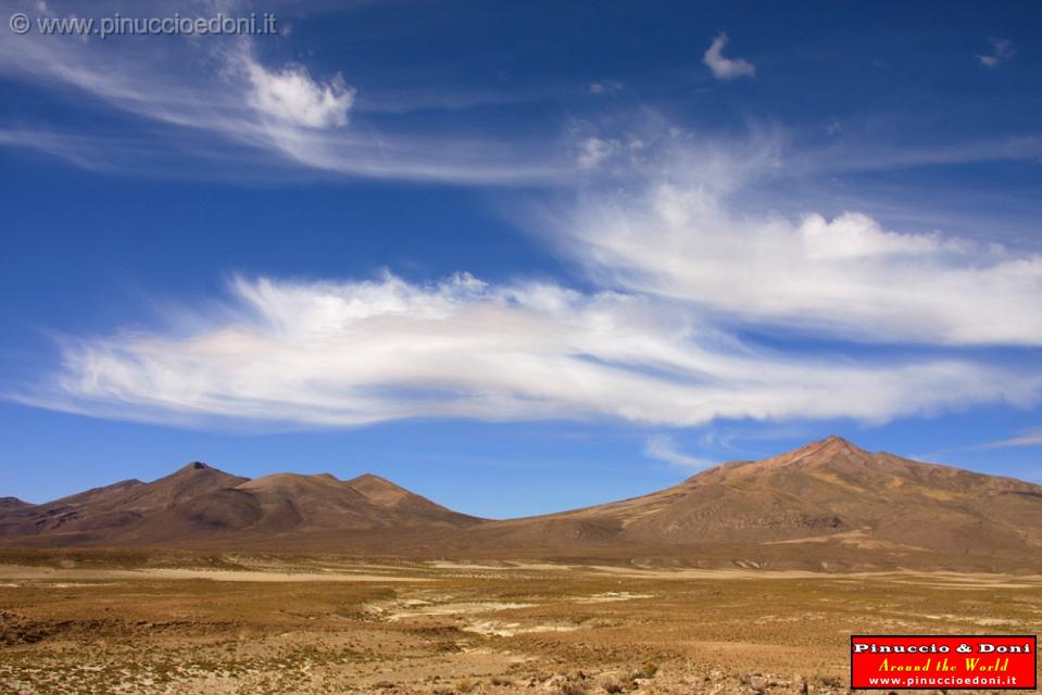 BOLIVIA 2 - On the road to Salar - 4.jpg